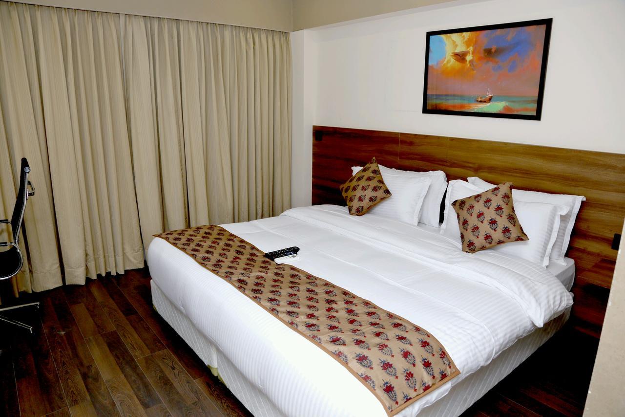 Hotel Mumbai House Andheri East, Bombay Esterno foto