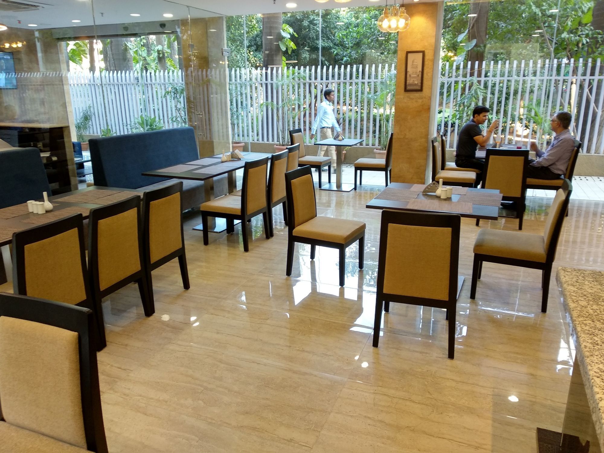 Hotel Mumbai House Andheri East, Bombay Esterno foto